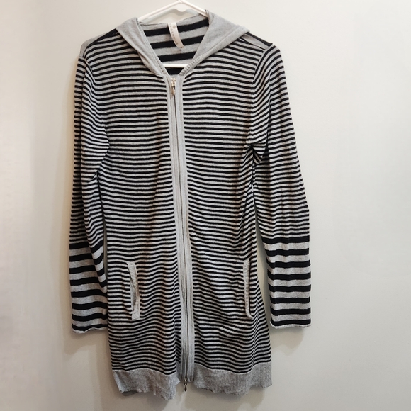 Indigenous Organic Cotton Striped Long Sweater Size Medium - Picture 1 of 9